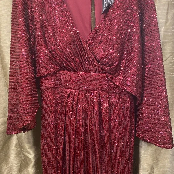 Elegant Red Sequin Evening Gown Sz4 - Picture 1 of 7